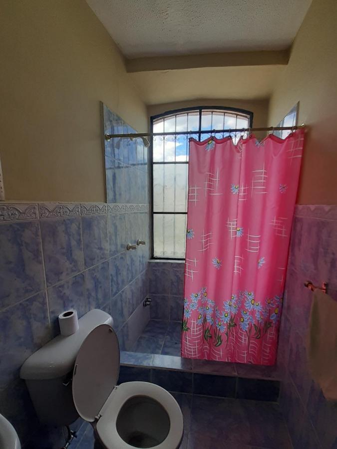 Hostal Mediodia Quito Exterior foto